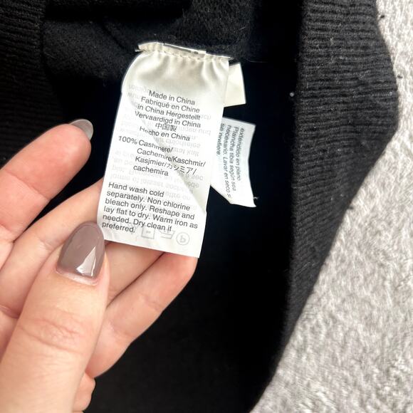 J Crew Women's XS Black 100% Cashmere V-neck Sweater Old Money - Picture 9 of 9